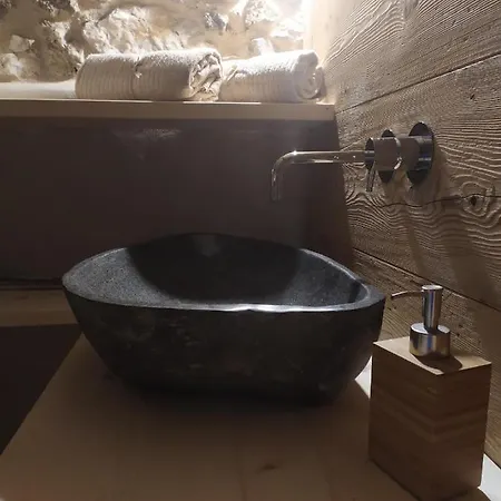 לינה וארוחת בוקר Ceda Cmadins Costa (Belluno)